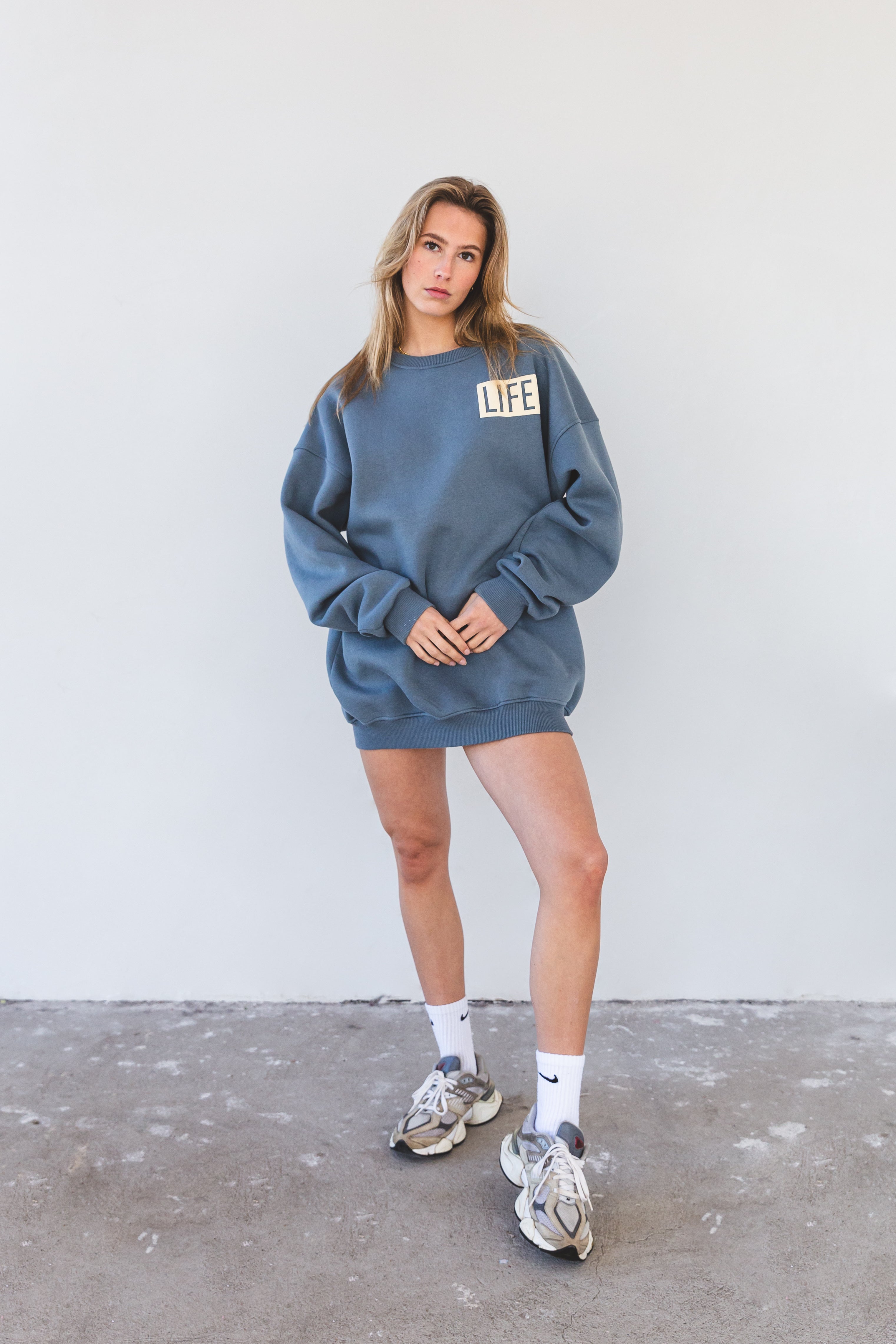 Dawn life sweatshirt Basalt