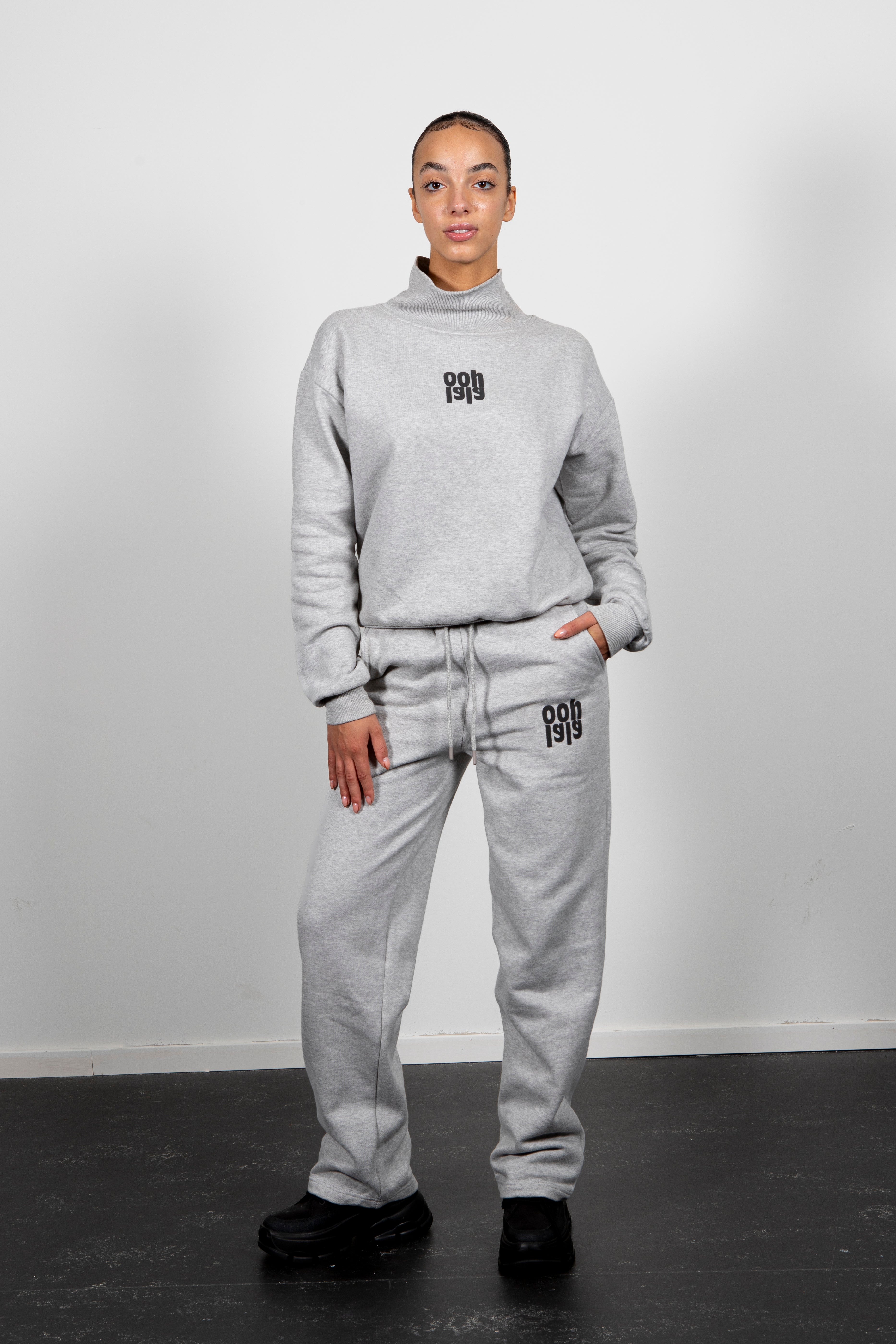 Artemis sweatshirt grey marl black logo