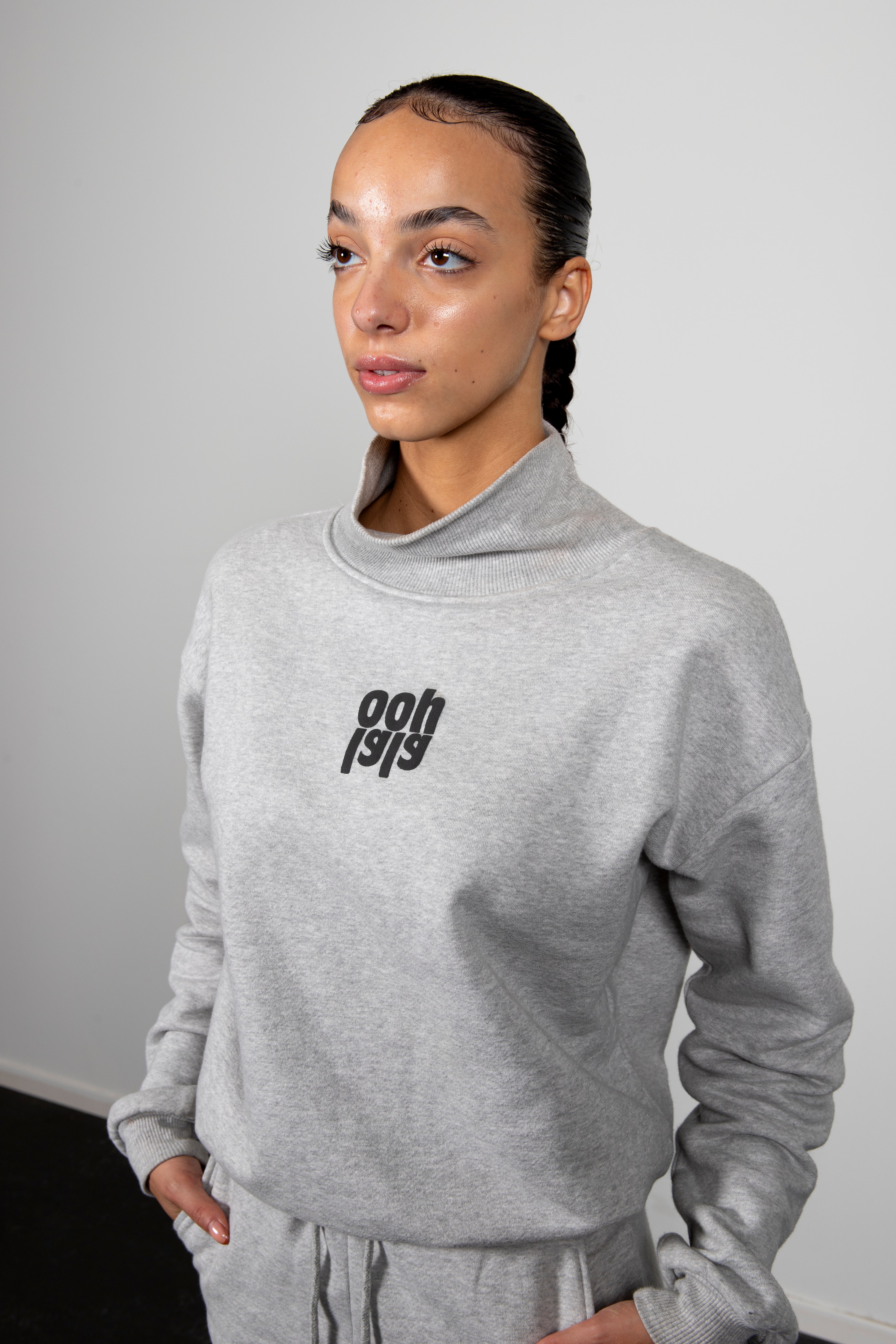Artemis sweatshirt grey marl black logo