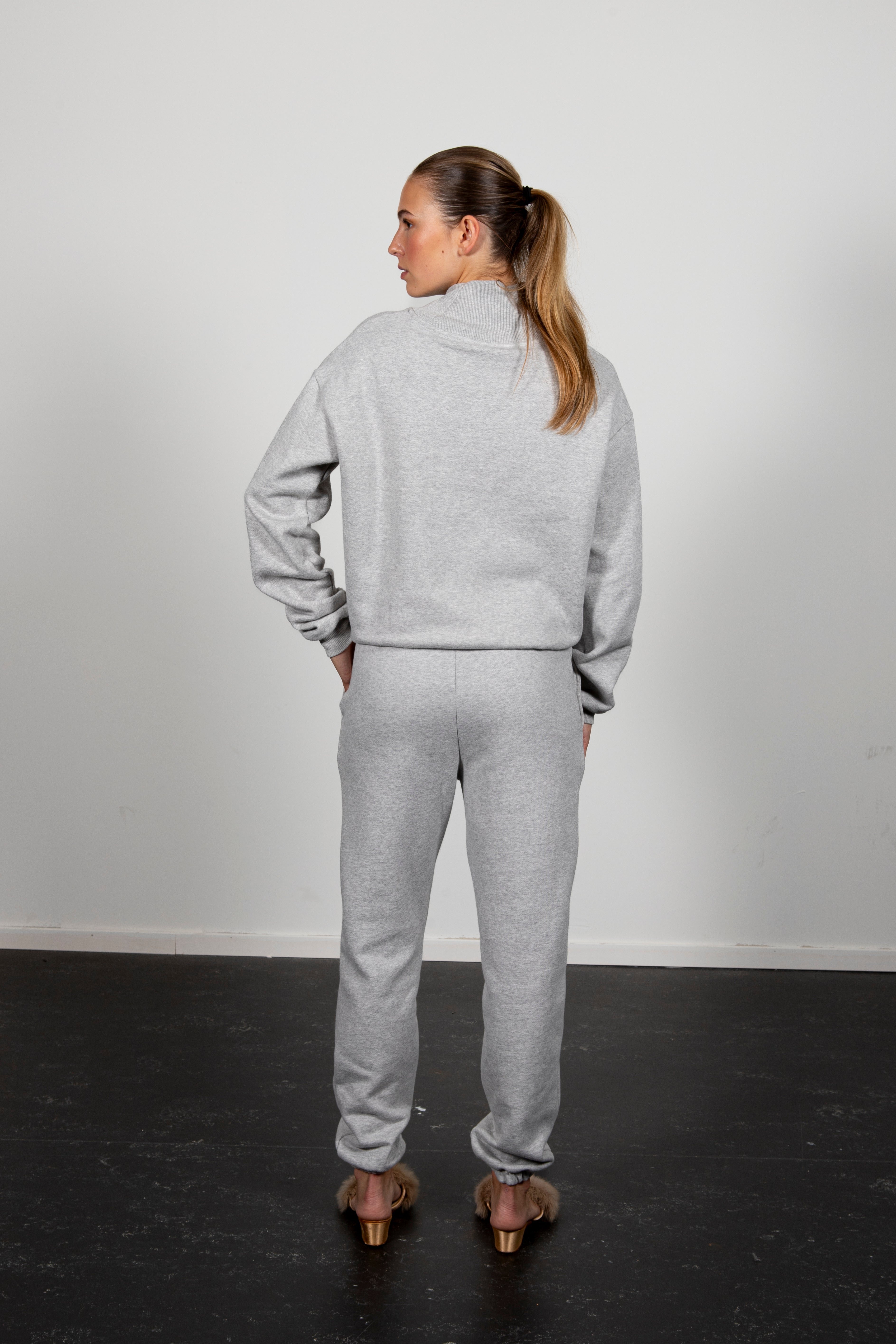 Artemis sweatshirt grey marl pink logo