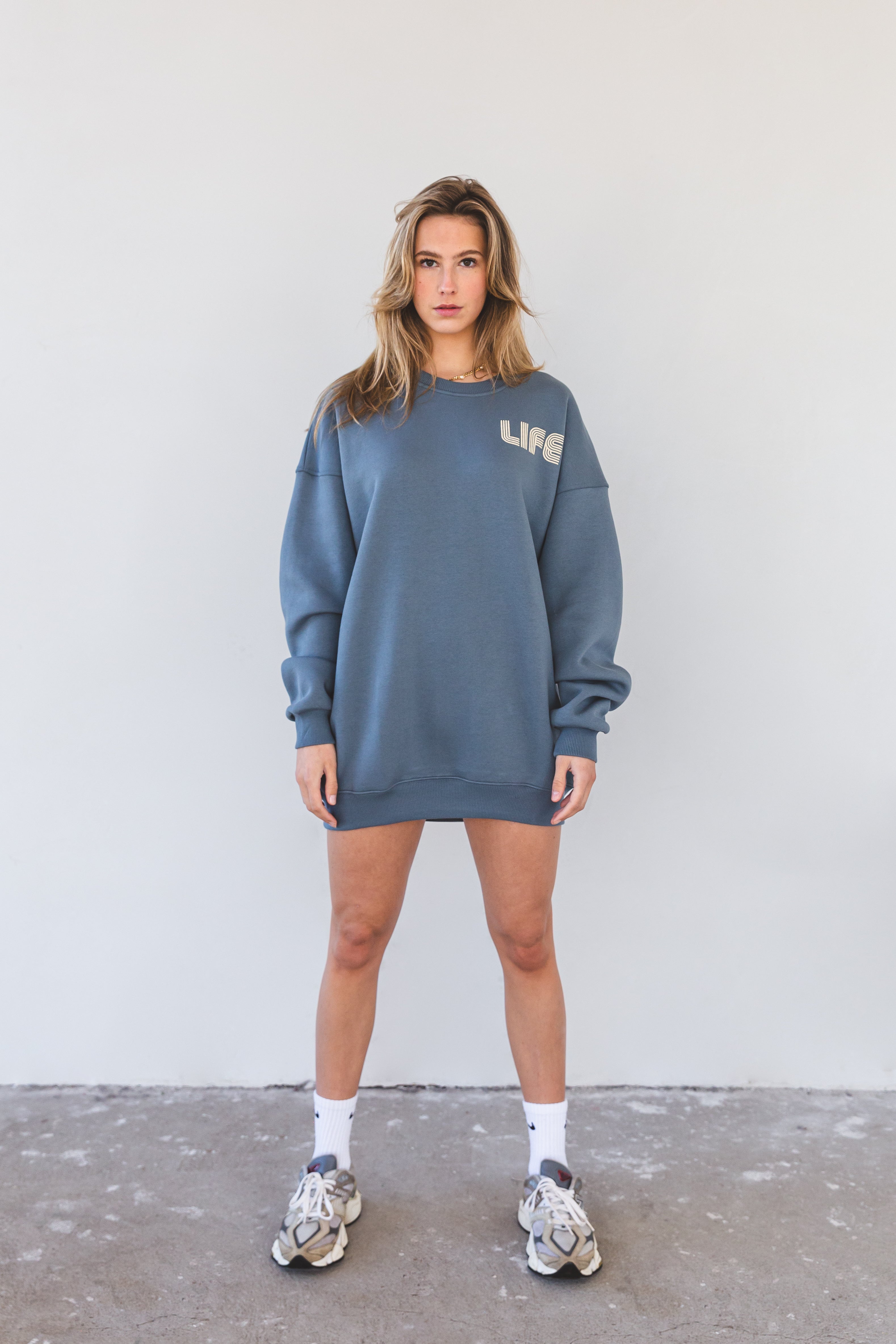 Dawn life disco sweatshirt Basalt
