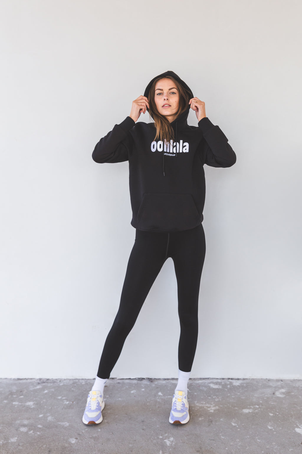Alexis Hoodie Black White