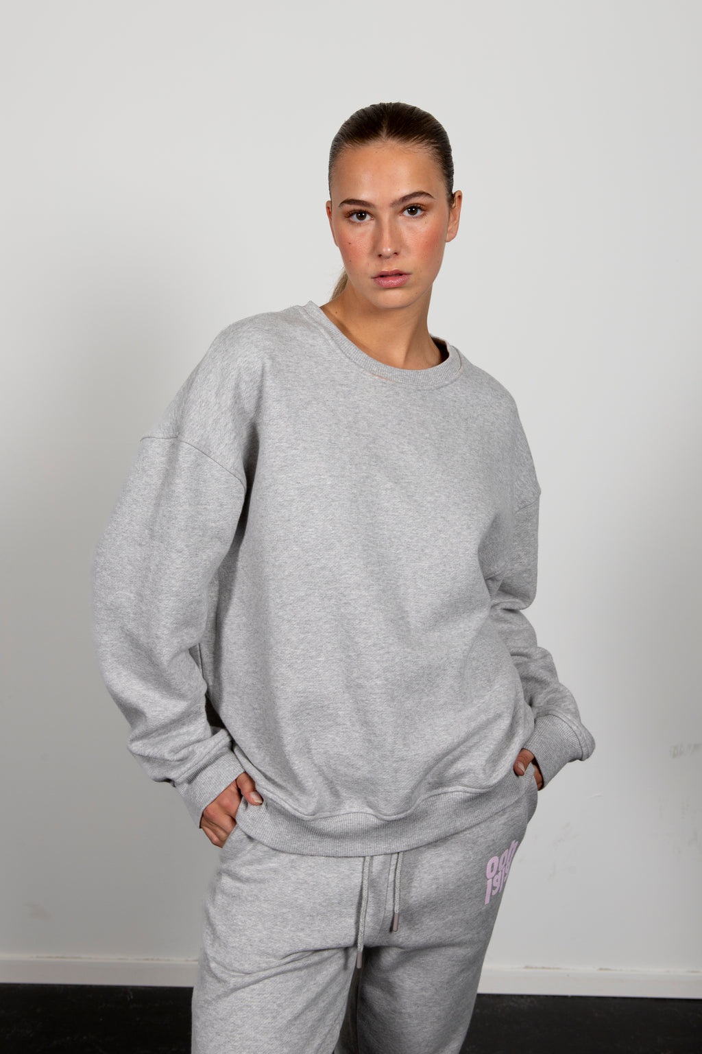 Iris silent disco sweatshirt grey marl
