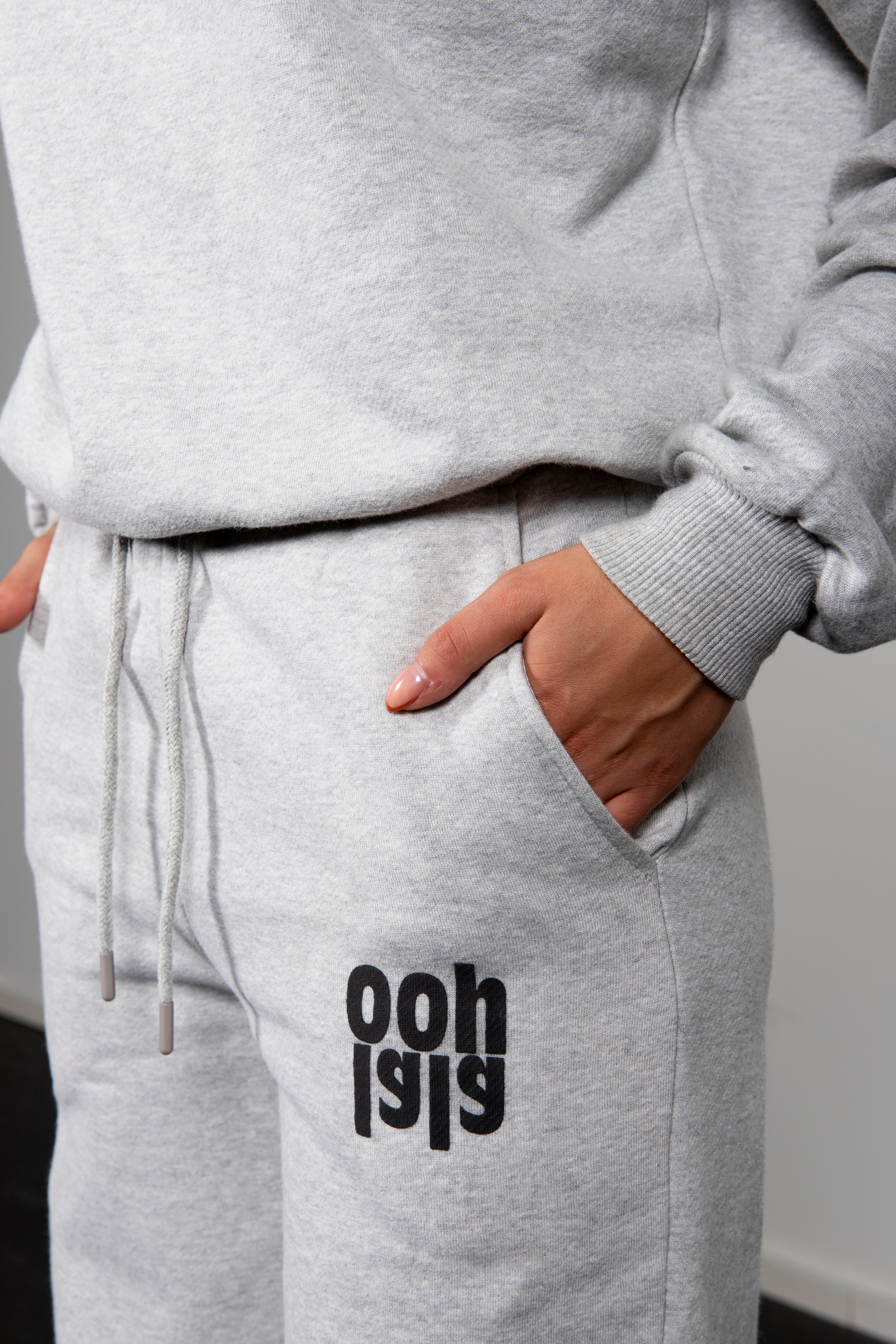 Artemis sweatshirt grey marl black logo