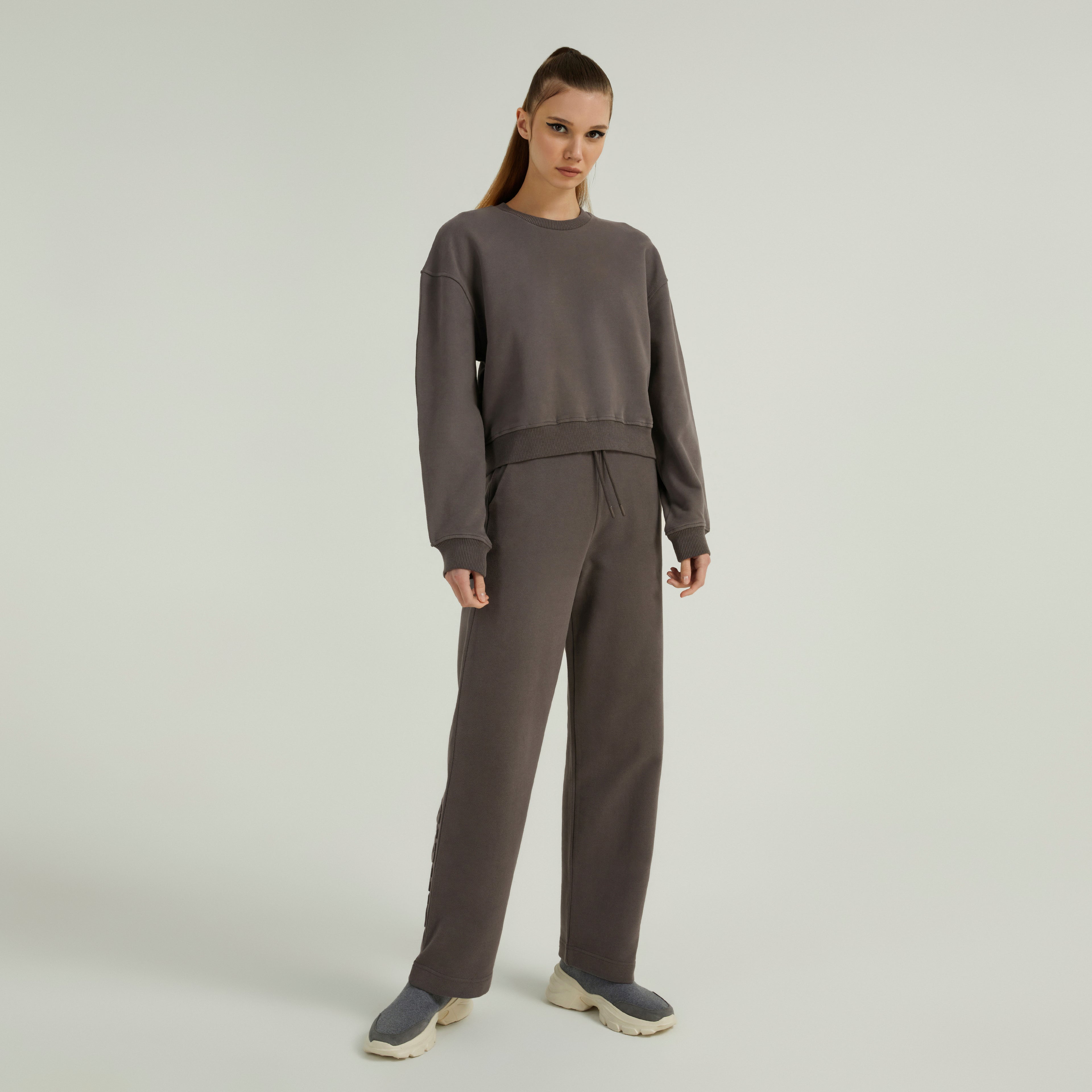 Freya Sweatshirt  Bold Graphite