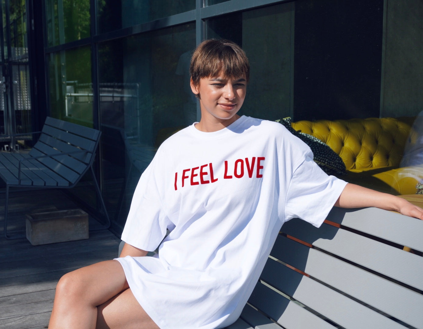Sara I Feel Love Oversized T-Shirt